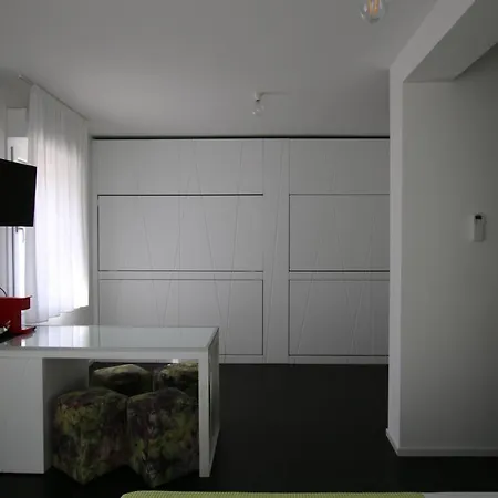 Πανσιόν Sunrise Γκράντο